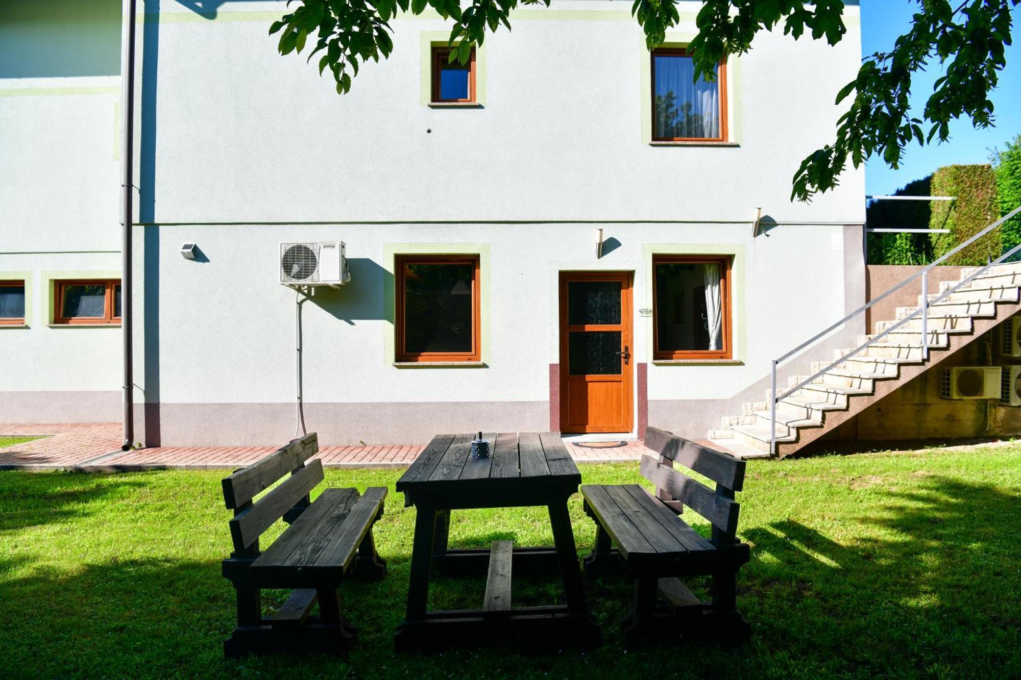 Villa Cancar Грабовац Екстериор снимка